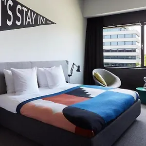 Tsh West 4*, Amsterdam Nederland